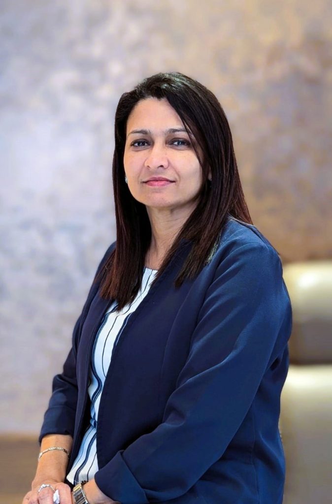 Neelam L Ravi - Principal of GJRIS